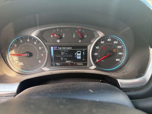 Used 2019 Chevrolet Traverse LT AWD/4WD image 3