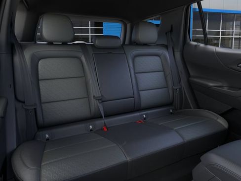 New 2027 Chevrolet Equinox LT w/ Convenience Package II FWD image 17