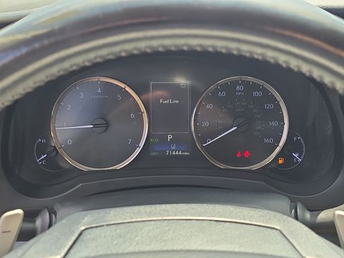 Used 2018 Lexus IS 300 image 32