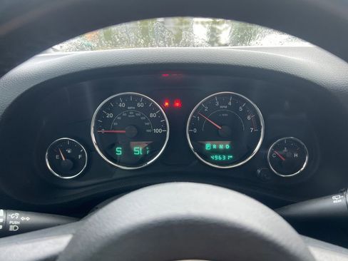 Used 2017 Jeep Wrangler Unlimited Sport image 10