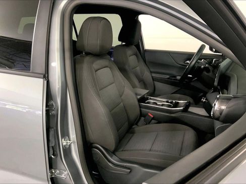 Used 2026 Chevrolet Equinox LT FWD image 7