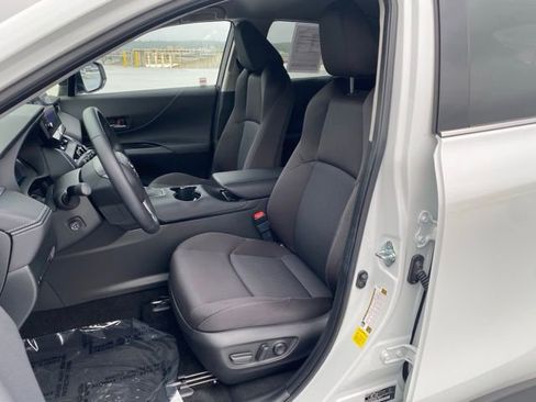 Certified 2023 Toyota Venza LE AWD/4WD image 21