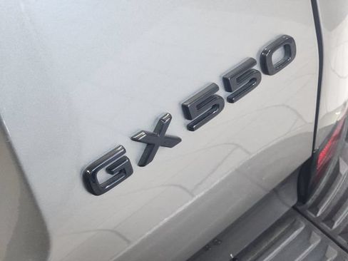 Used 2024 Lexus GX 550 AWD/4WD image 10