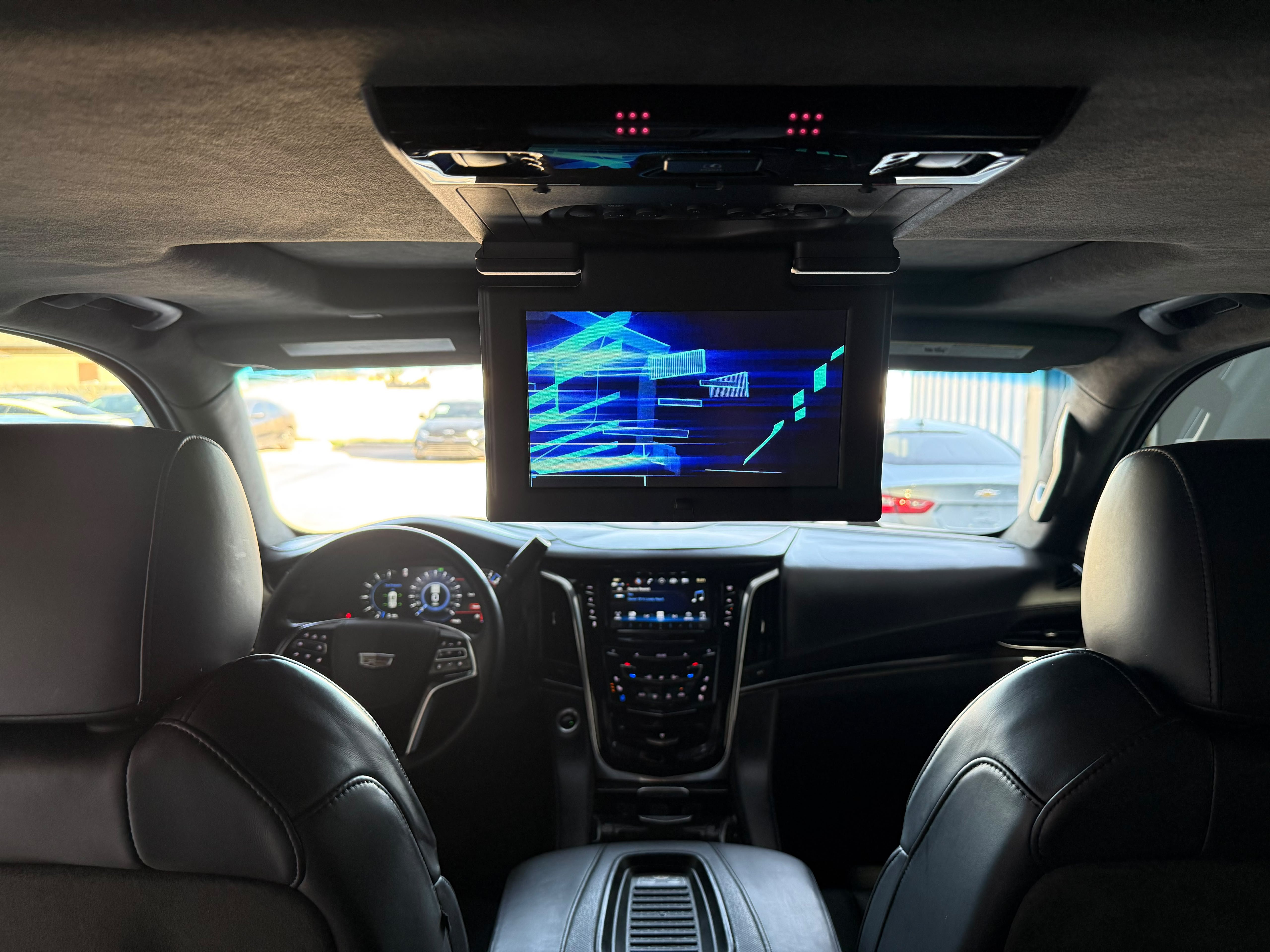 Used 2020 Cadillac Escalade Platinum AWD/4WD image 19