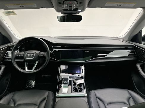 Used 2022 Audi Q8 Prestige w/ Prestige Package image 8