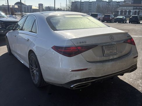Used 2025 Mercedes-Benz S 580 4MATIC Sedan image 3
