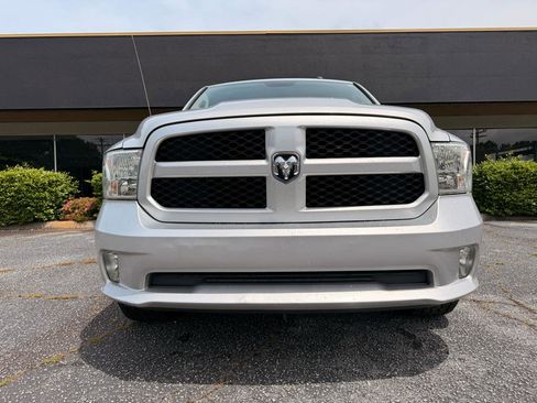 Used 2017 RAM 1500 Express RWD image 7