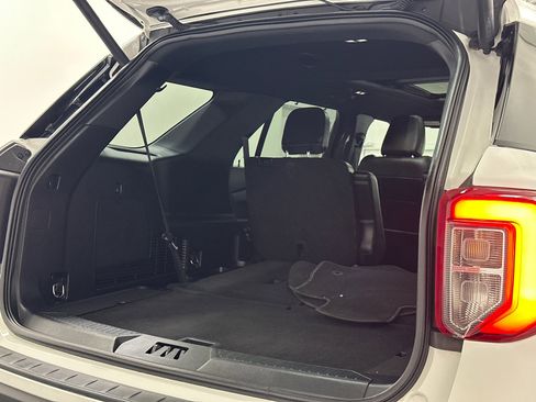 Used 2022 Ford Explorer ST w/ Equipment Group 401A image 6