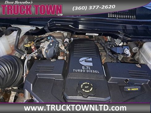 Used 2016 RAM 3500 Tradesman w/ Chrome Appearance Group image 11