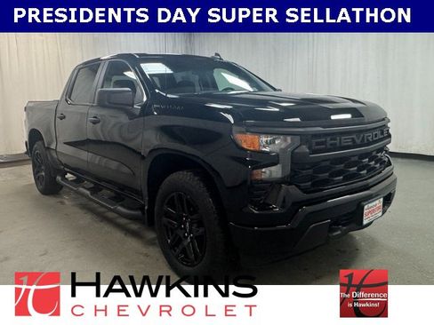 Used 2024 Chevrolet Silverado 1500 Custom w/ Turbomax Blackout Package image 1