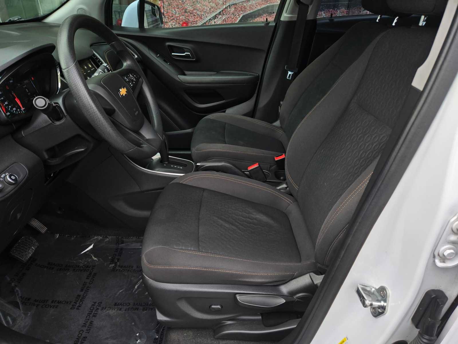 Used 2018 Chevrolet Trax LS FWD image 15