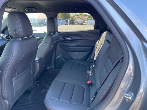Used 2025 Chevrolet TrailBlazer ACTIV w/ Convenience Package image 16