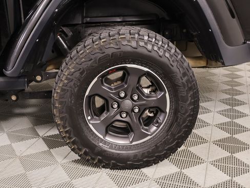 Used 2023 Jeep Gladiator Rubicon w/ Cold Weather Group image 20