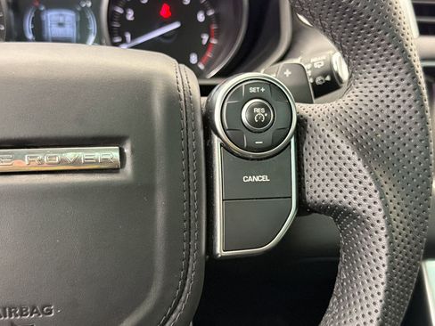 Used 2017 Land Rover Range Rover Sport SE image 28
