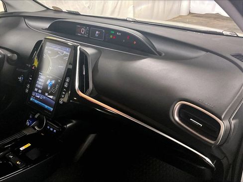 Certified 2022 Toyota Prius Prime XLE FWD image 13