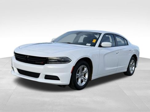 Used 2020 Dodge Charger SXT RWD image 1