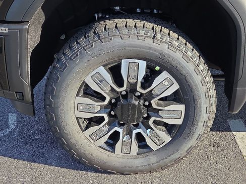 New 2026 GMC Sierra 3500 Denali image 7