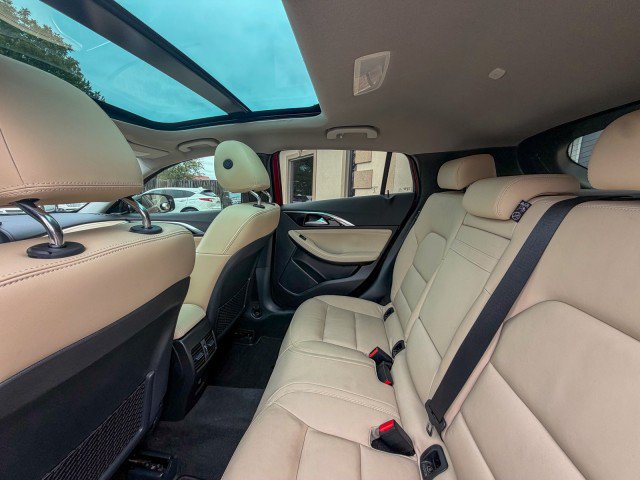 Used 2018 INFINITI QX30 Premium w/ Cargo Package AWD/4WD image 6