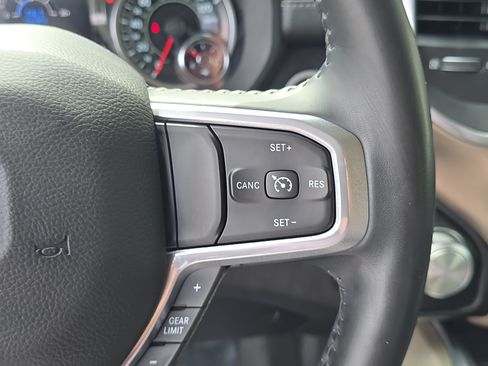 Used 2022 RAM 1500 Laramie AWD/4WD image 31