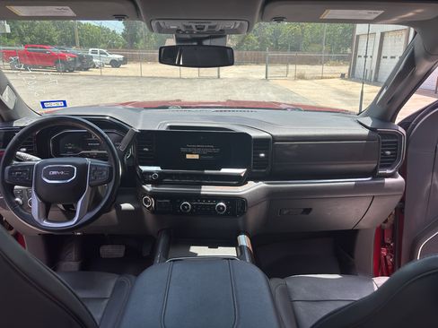 Used 2024 GMC Sierra 2500 SLT w/ SLT Premium Package AWD/4WD image 20