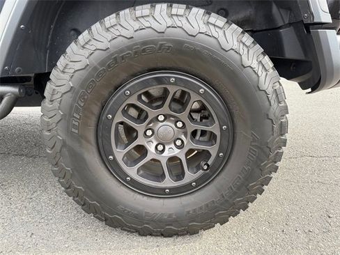 Used 2023 Jeep Wrangler Unlimited Sport image 21