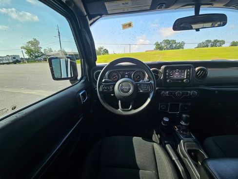 Used 2021 Jeep Wrangler Unlimited Sport AWD/4WD image 13