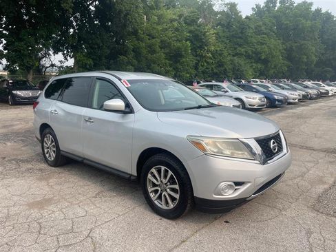 Used 2013 Nissan Pathfinder S AWD/4WD image 3