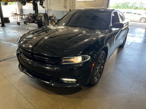 Used 2018 Dodge Charger GT AWD/4WD image 3