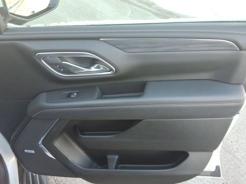 Used 2023 GMC Yukon SLT image 27