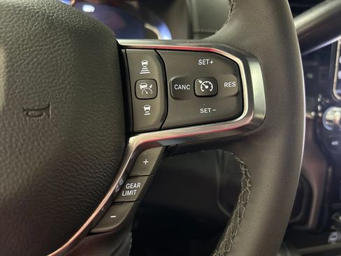 Used 2026 RAM 2500 Laramie AWD/4WD image 22
