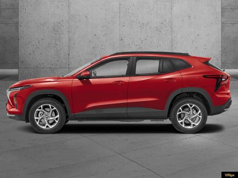 New 2026 Chevrolet Trax LT image 3