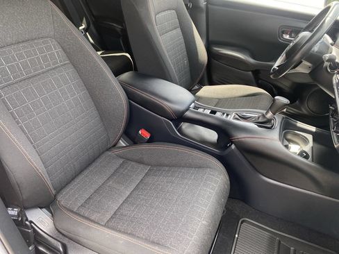 Used 2024 Honda HR-V Sport image 32