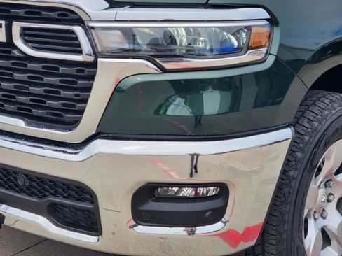 New 2026 RAM 1500 2WD Crew Cab image 9