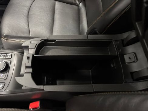Used 2019 GMC Terrain SLT w/ Preferred Package AWD/4WD image 18