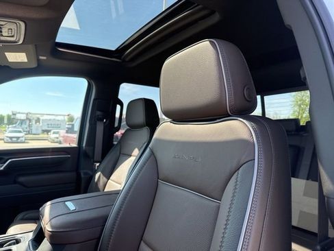 New 2026 GMC Sierra 3500 Denali w/ Denali Reserve Package AWD/4WD image 12