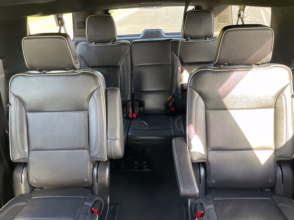 Used 2023 Chevrolet Suburban Premier w/ Premium Package AWD/4WD image 23