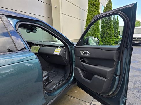 New 2026 Land Rover Range Rover Velar S image 31