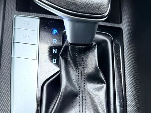 Used 2021 Hyundai Elantra SE w/ Cargo Package image 19