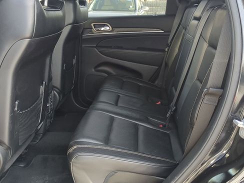 Used 2014 Jeep Grand Cherokee Overland image 23