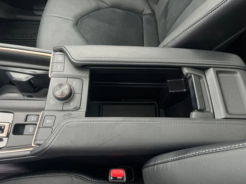 Certified 2025 Toyota Grand Highlander MAX Platinum image 25