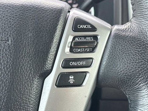 Used 2020 Nissan Titan SV w/ SV Convenience Package image 22
