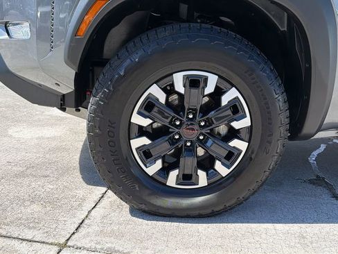 Certified 2024 Nissan Frontier PRO-4X image 10