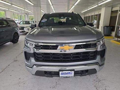 Used 2023 Chevrolet Silverado 1500 LT AWD/4WD image 8
