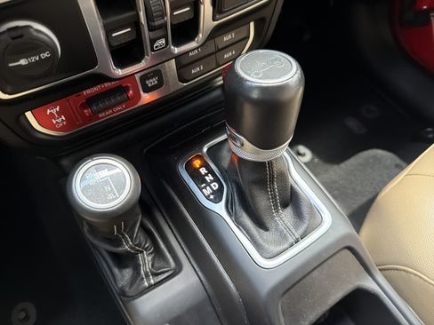 Used 2019 Jeep Wrangler Unlimited Rubicon AWD/4WD image 70