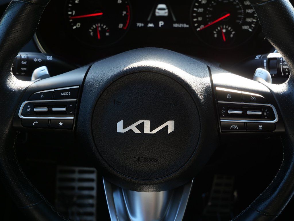 Used 2022 Kia Stinger GT2 AWD/4WD image 18