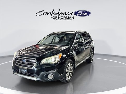 Used 2017 Subaru Outback 2.5i Touring image 3