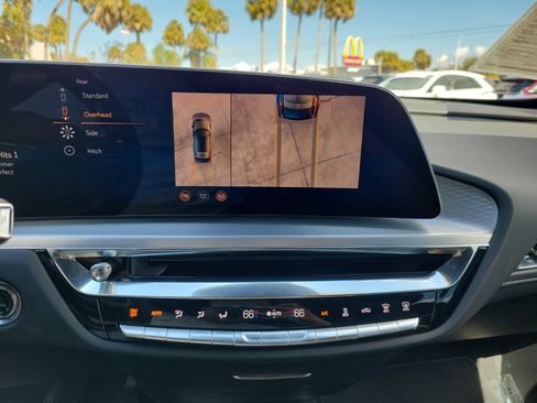 Certified 2025 Cadillac Lyriq Luxury image 22