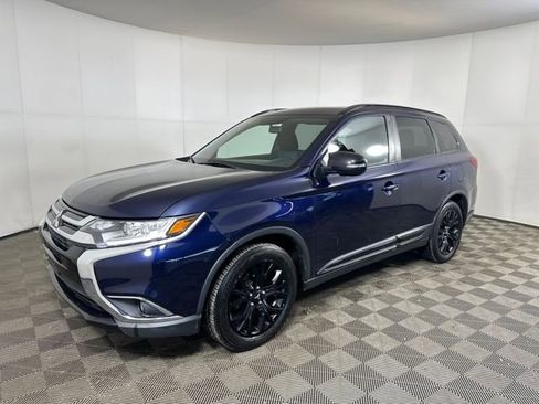 Used 2018 Mitsubishi Outlander LE image 7