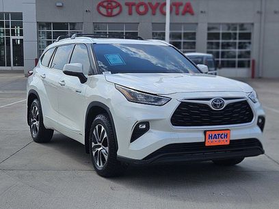 Used 2020 Toyota Highlander XLE