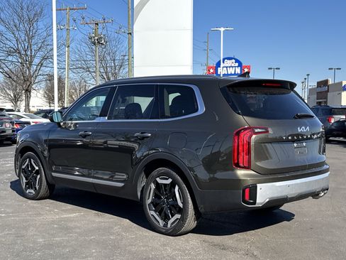 Used 2024 Kia Telluride S w/ S Sunroof Package image 13